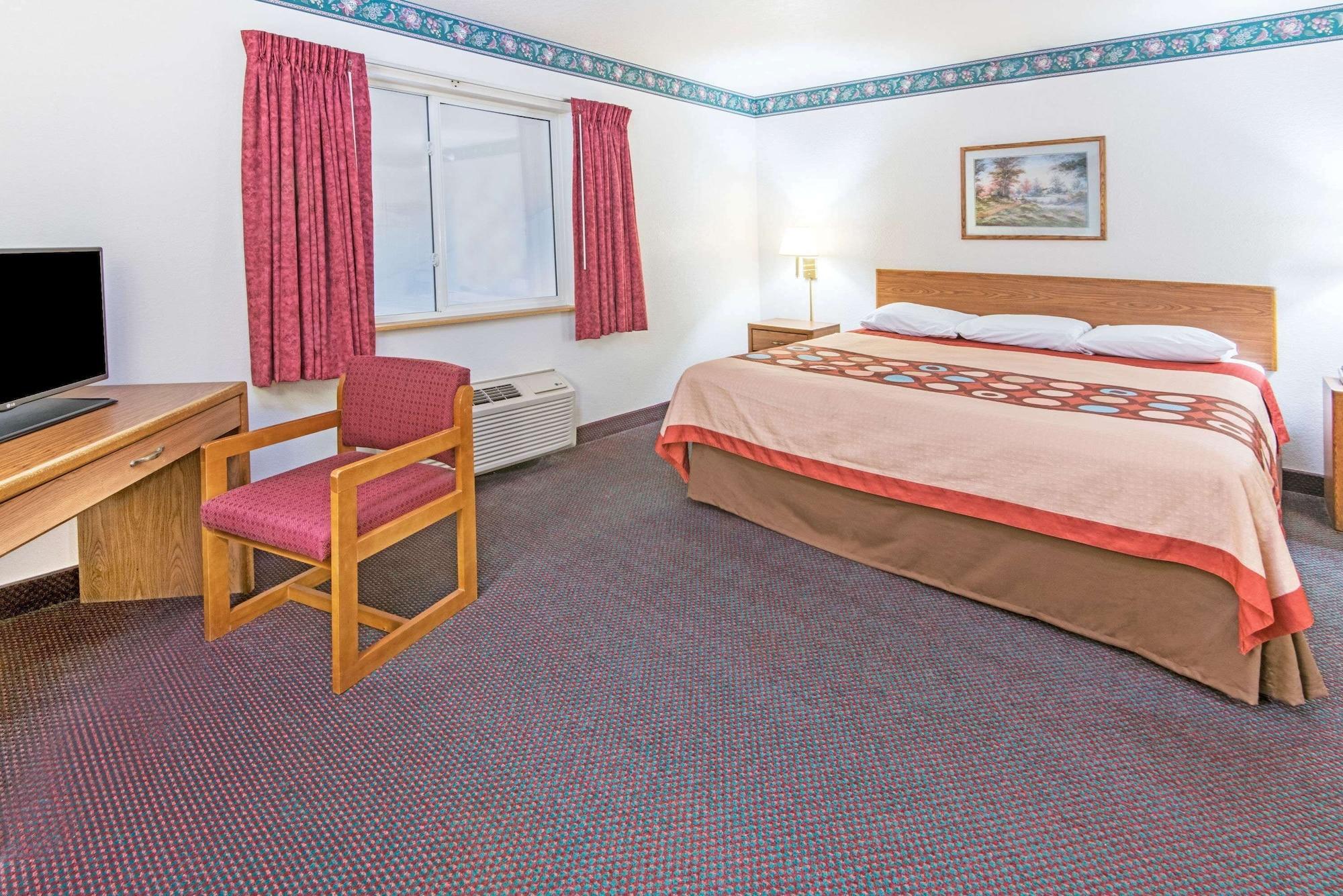 Super 8 By Wyndham Richfield Cleveland Otel Dış mekan fotoğraf